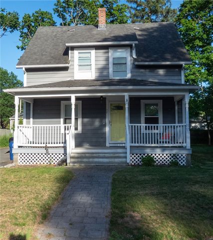 52 Heights Avenue, Warwick, RI 02889