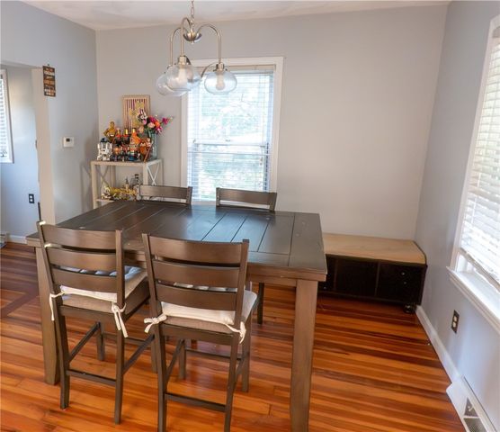 52 Heights Avenue, Warwick, RI 02889