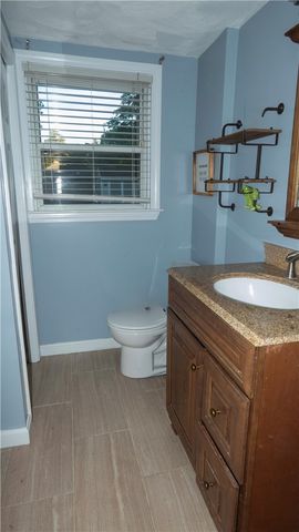 52 Heights Avenue, Warwick, RI 02889