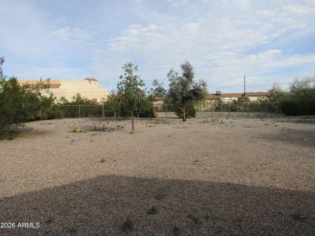 1417 N 67th Street, Mesa, AZ 85205