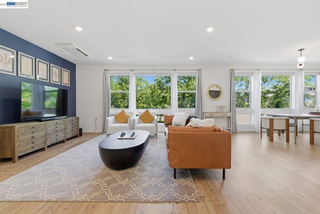 5680 Central Pkwy 201, Dublin, CA 94568