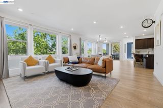 5680 Central Pkwy 201, Dublin, CA 94568
