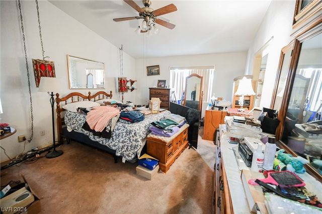 6092 Golden Nectar Way, Las Vegas, NV 89142