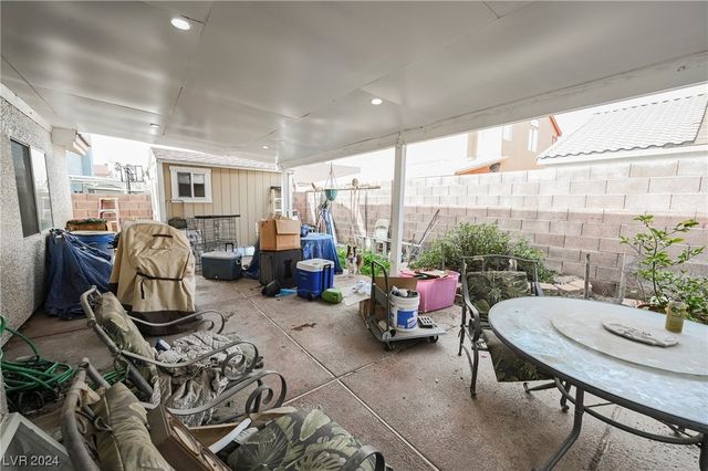 6092 Golden Nectar Way, Las Vegas, NV 89142