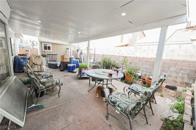 6092 Golden Nectar Way, Las Vegas, NV 89142