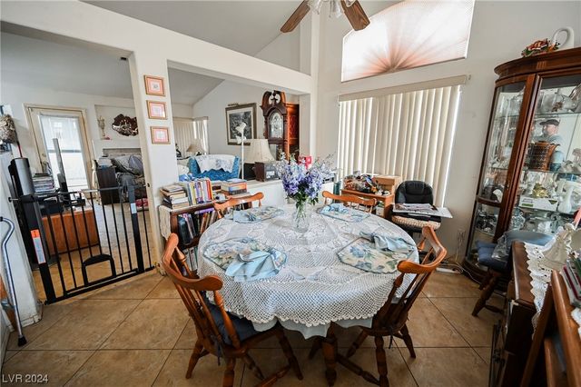 6092 Golden Nectar Way, Las Vegas, NV 89142