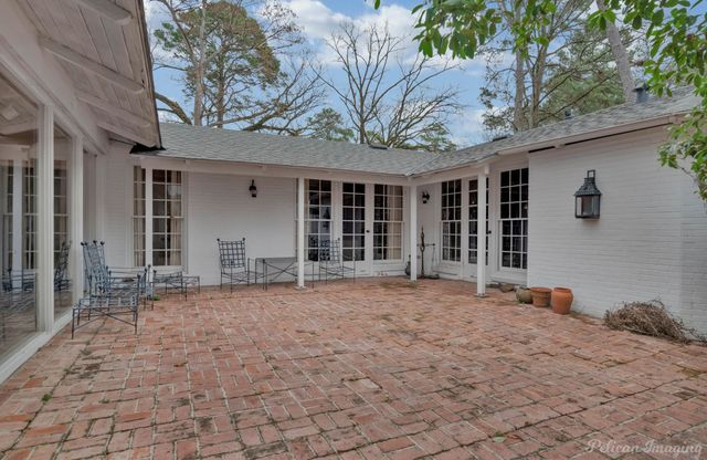 514 Pierremont Circle, Shreveport, LA 71106