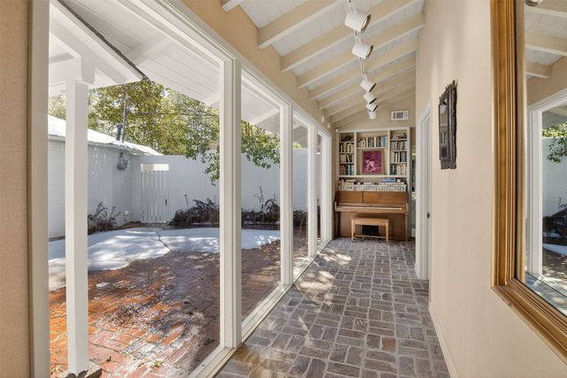 514 Pierremont Circle, Shreveport, LA 71106