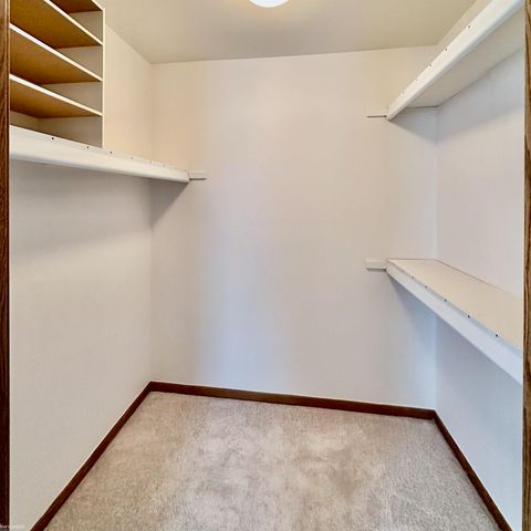 47338 Hunters Chase Drive, Macomb, MI 48042