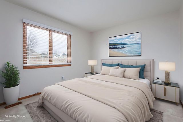 47338 Hunters Chase Drive, Macomb, MI 48042