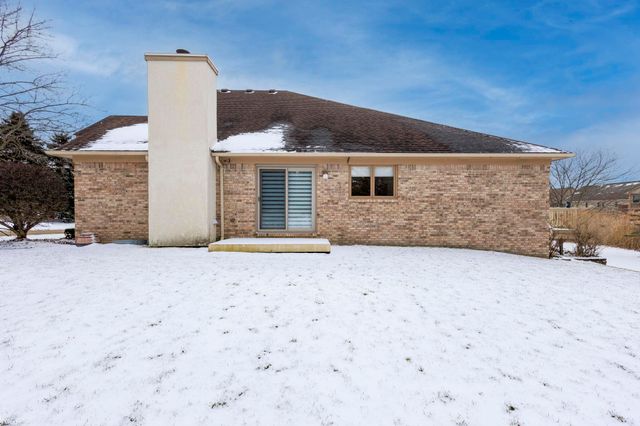 47338 Hunters Chase Drive, Macomb, MI 48042