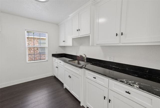 3220 Illinois Avenue, Fort Worth, TX 76110