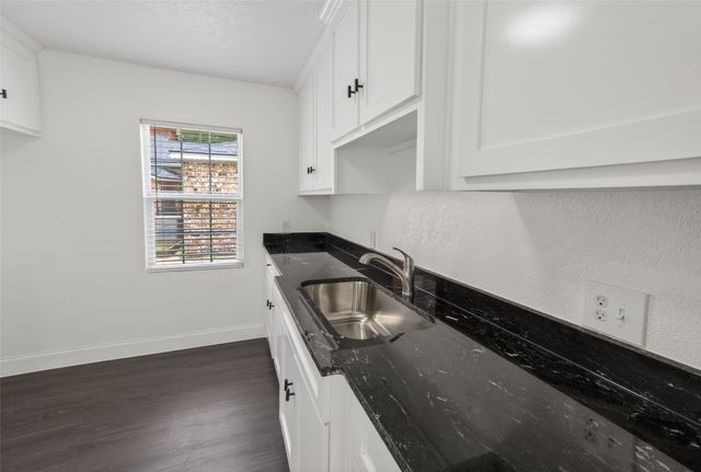 3220 Illinois Avenue, Fort Worth, TX 76110