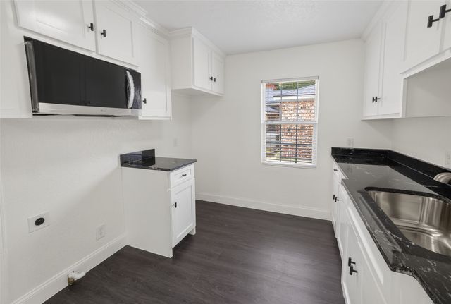 3220 Illinois Avenue, Fort Worth, TX 76110