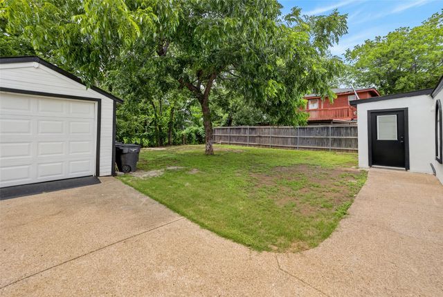 3220 Illinois Avenue, Fort Worth, TX 76110