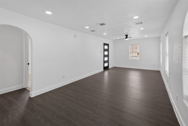 3220 Illinois Avenue, Fort Worth, TX 76110