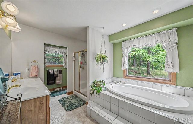 1819 Madison 234, Fredericktown, MO 63645