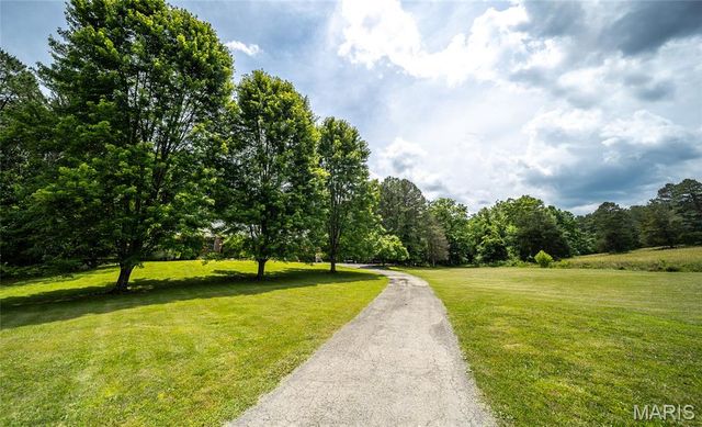 1819 Madison 234, Fredericktown, MO 63645