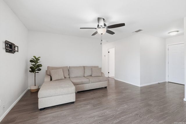 3409 Cliffside Dr, Schertz, TX 78108