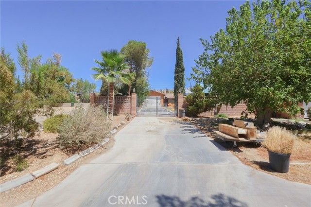 31582 Clay River Road, Barstow, CA 92311