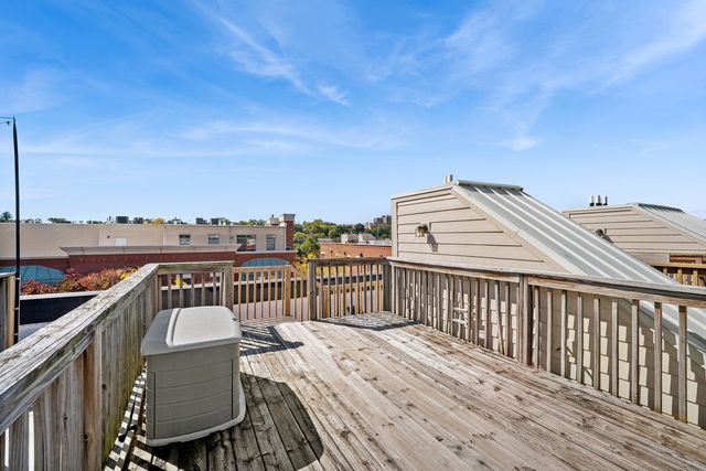 152 Dawson Drive 19, Elgin, IL 60120