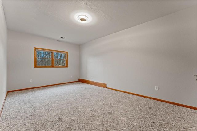 S4362 Fox Hill Circle, Baraboo, WI 53913