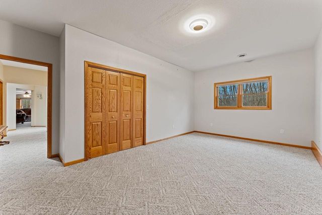 S4362 Fox Hill Circle, Baraboo, WI 53913