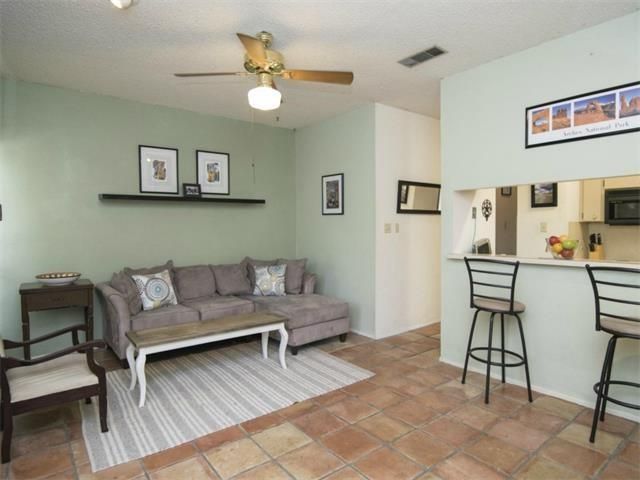 612 Park PL 205, Austin, TX 78705
