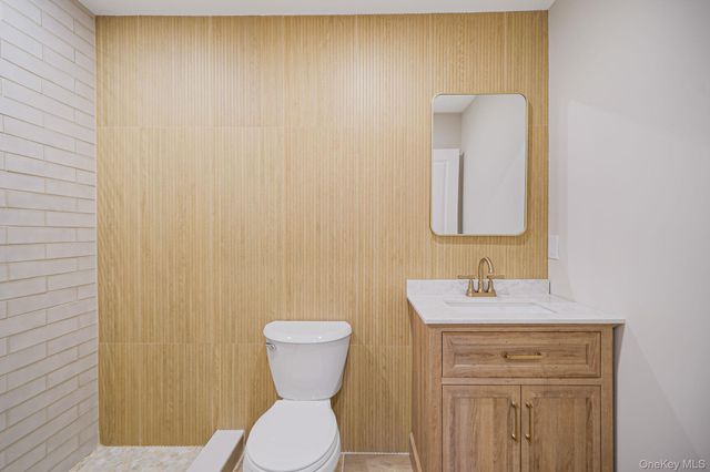 12 Chelmsford Drive, Wheatley Heights, NY 11798