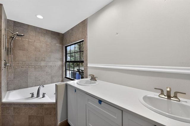 4570 HIDDEN RIVER ROAD, Sarasota, FL 34240