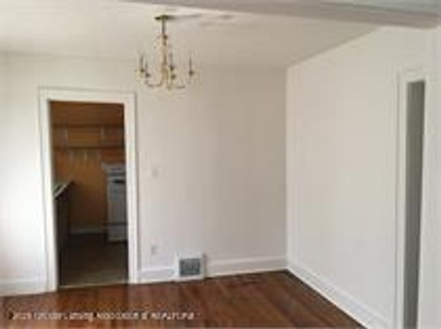 1134 S Holmes Street, Lansing, MI 48912