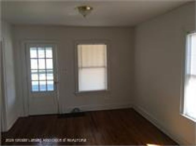 1134 S Holmes Street, Lansing, MI 48912