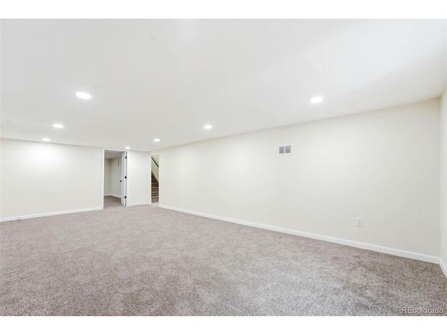 3137 Ursula St, Aurora, CO 80011