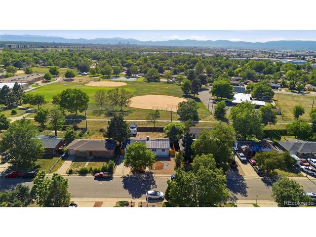 3137 Ursula St, Aurora, CO 80011