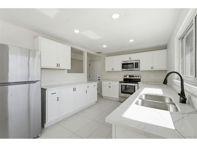 3137 Ursula St, Aurora, CO 80011