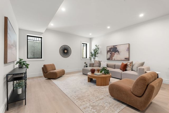 184 Brookline St, Needham, MA 02492