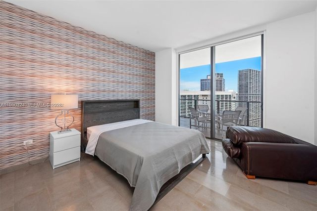 68 SE 6th St 3703, Miami, FL 33131