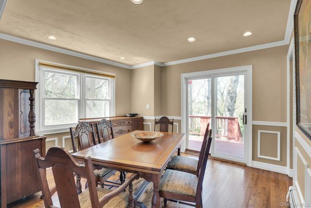 21 Ground Pine Court, Dix Hills, NY 11746