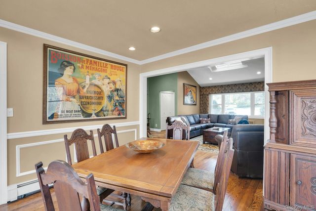 21 Ground Pine Court, Dix Hills, NY 11746