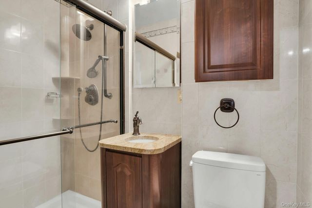 21 Ground Pine Court, Dix Hills, NY 11746