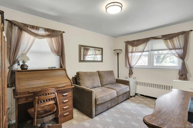 21 Ground Pine Court, Dix Hills, NY 11746