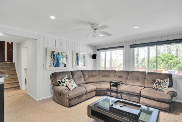 21 Ground Pine Court, Dix Hills, NY 11746