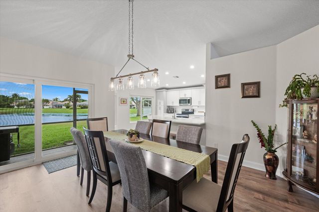 1631 Lakefield North Court, Wellington, FL 33414