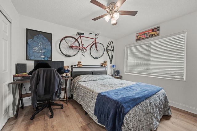1631 Lakefield North Court, Wellington, FL 33414