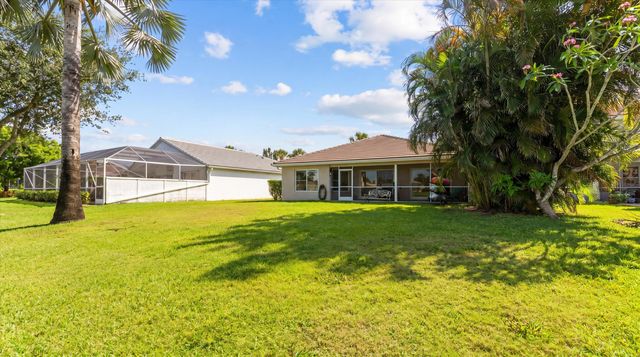 1631 Lakefield North Court, Wellington, FL 33414