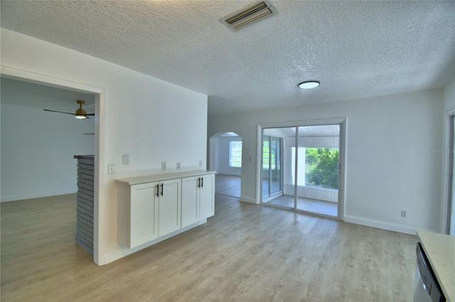 138 WHITTIER LANE, Winter Haven, FL 33884