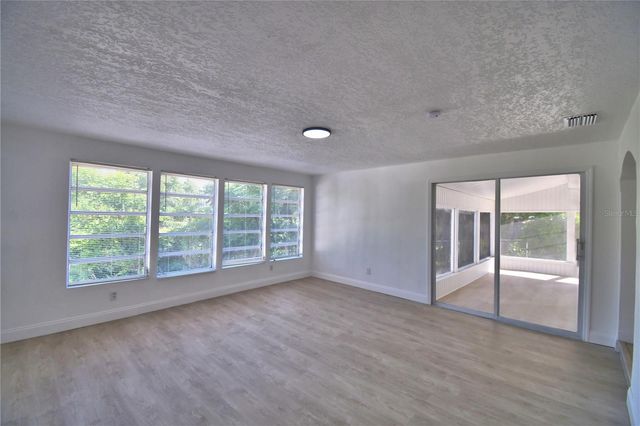 138 WHITTIER LANE, Winter Haven, FL 33884