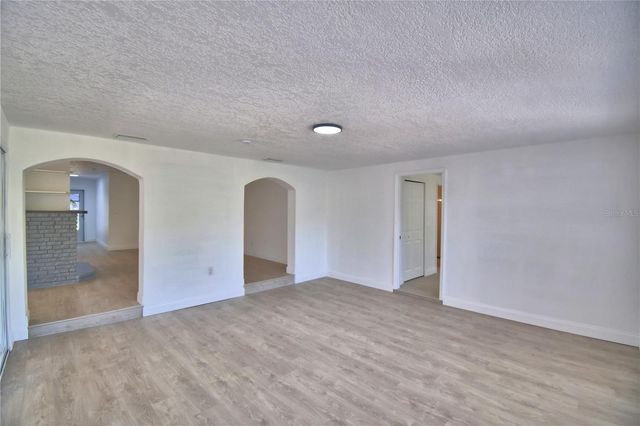 138 WHITTIER LANE, Winter Haven, FL 33884