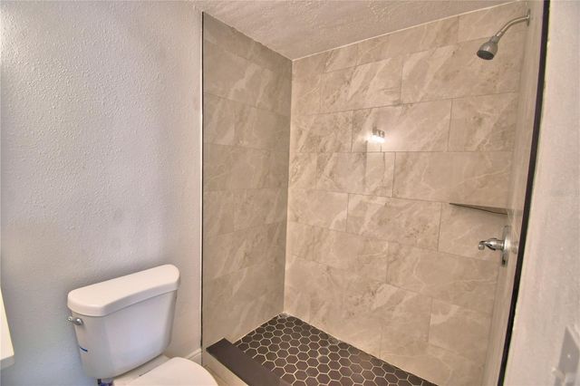 138 WHITTIER LANE, Winter Haven, FL 33884