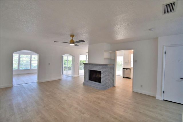 138 WHITTIER LANE, Winter Haven, FL 33884